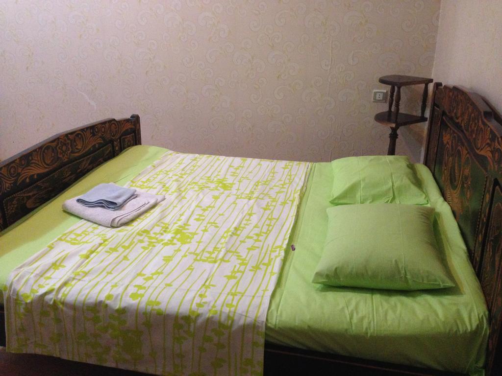 Your House In Tiflis Habitación foto