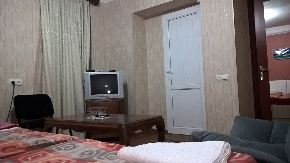 Your House In Tiflis Exterior foto